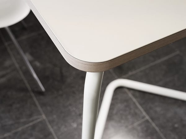 Functionals-KUMPEL-tafel-schragen-table